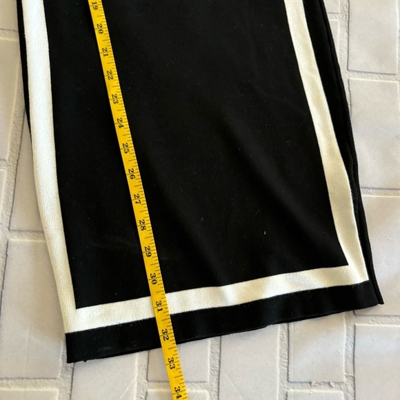 Black and white color block long sleeve sweater dress Size S/M - Picture 6 of 8